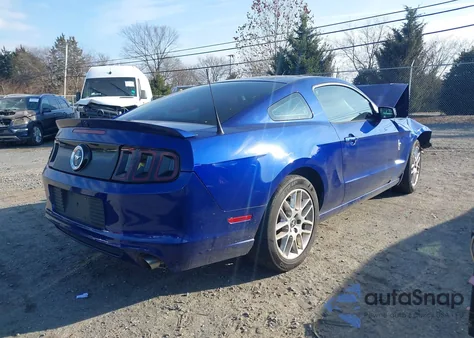 2014 Ford Mustang V6 Premium z USA, uszkodzony, nr VIN 1ZVBP8AMXE5202355